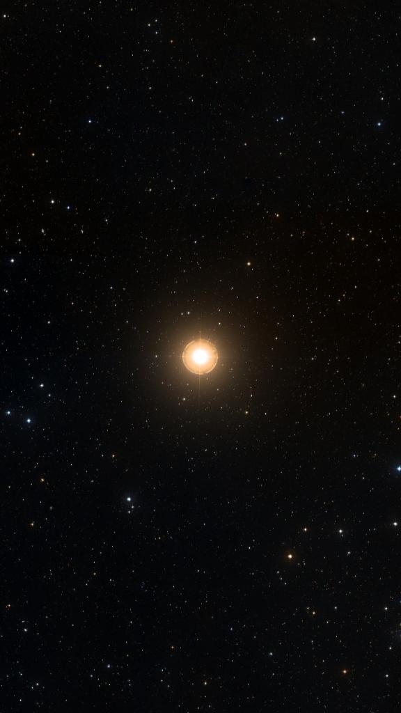 Le ciel autour de Almach, cadré au champ de Seestar S30 Pro
