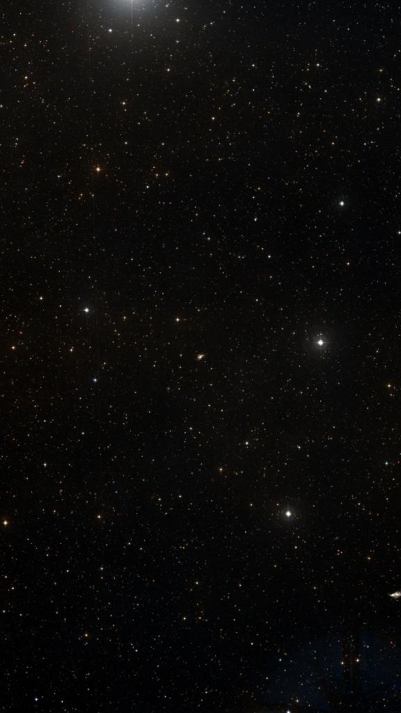 Le ciel autour de ESO556-015, cadré au champ de Seestar S30 Pro