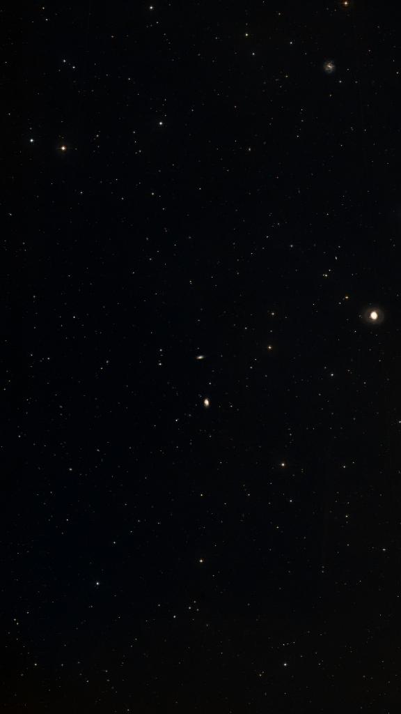 Le ciel autour de NGC 1090, cadré au champ de Seestar S30 Pro