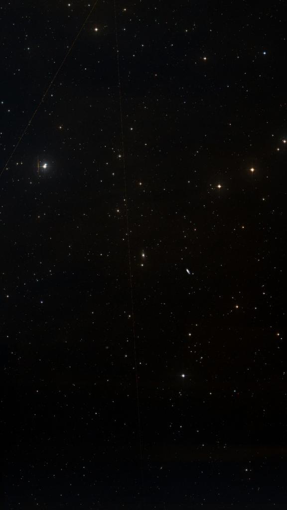 Le ciel autour de NGC 1521, cadré au champ de Seestar S30 Pro
