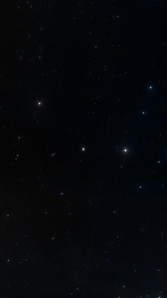 Le ciel autour de NGC 2985, cadré au champ de Seestar S30 Pro