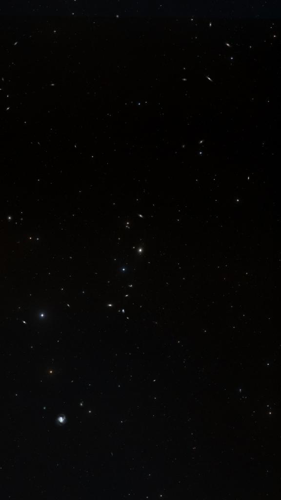 Le ciel autour de NGC 4261, cadré au champ de Seestar S30 Pro