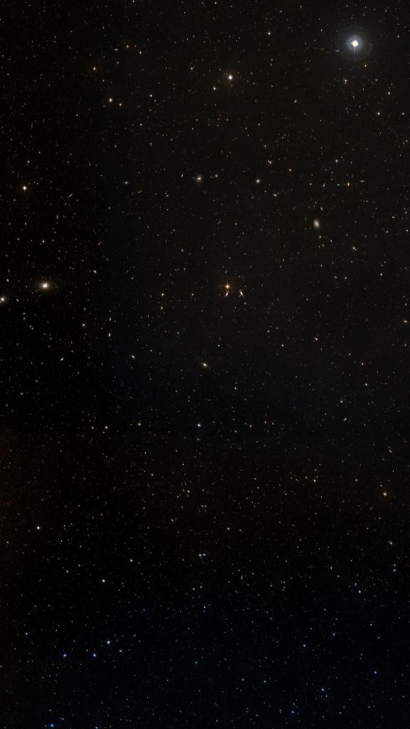 Le ciel autour de NGC 4645, cadré au champ de Seestar S30 Pro