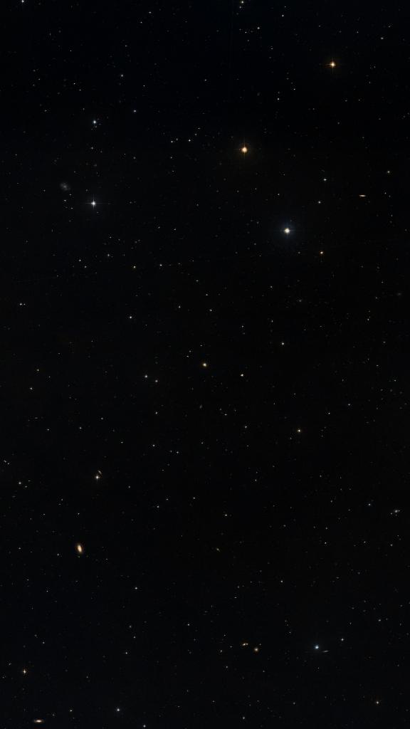 Le ciel autour de NGC 4915, cadré au champ de Seestar S30 Pro