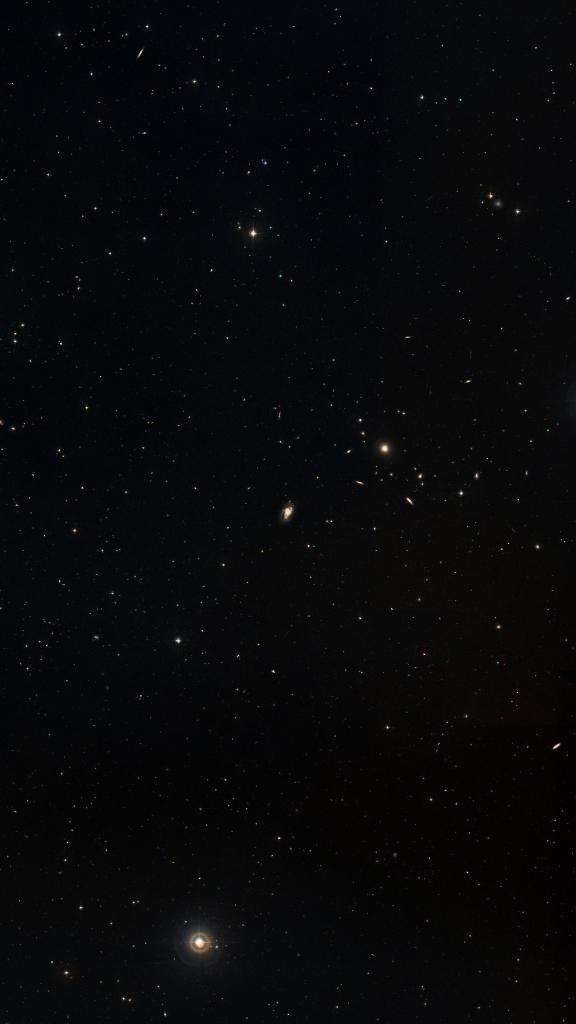 Le ciel autour de NGC 5054, cadré au champ de Seestar S30 Pro