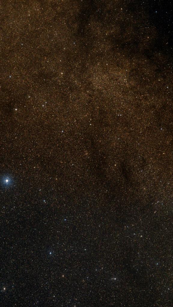 Le ciel autour de NGC 6005, cadré au champ de Seestar S30 Pro